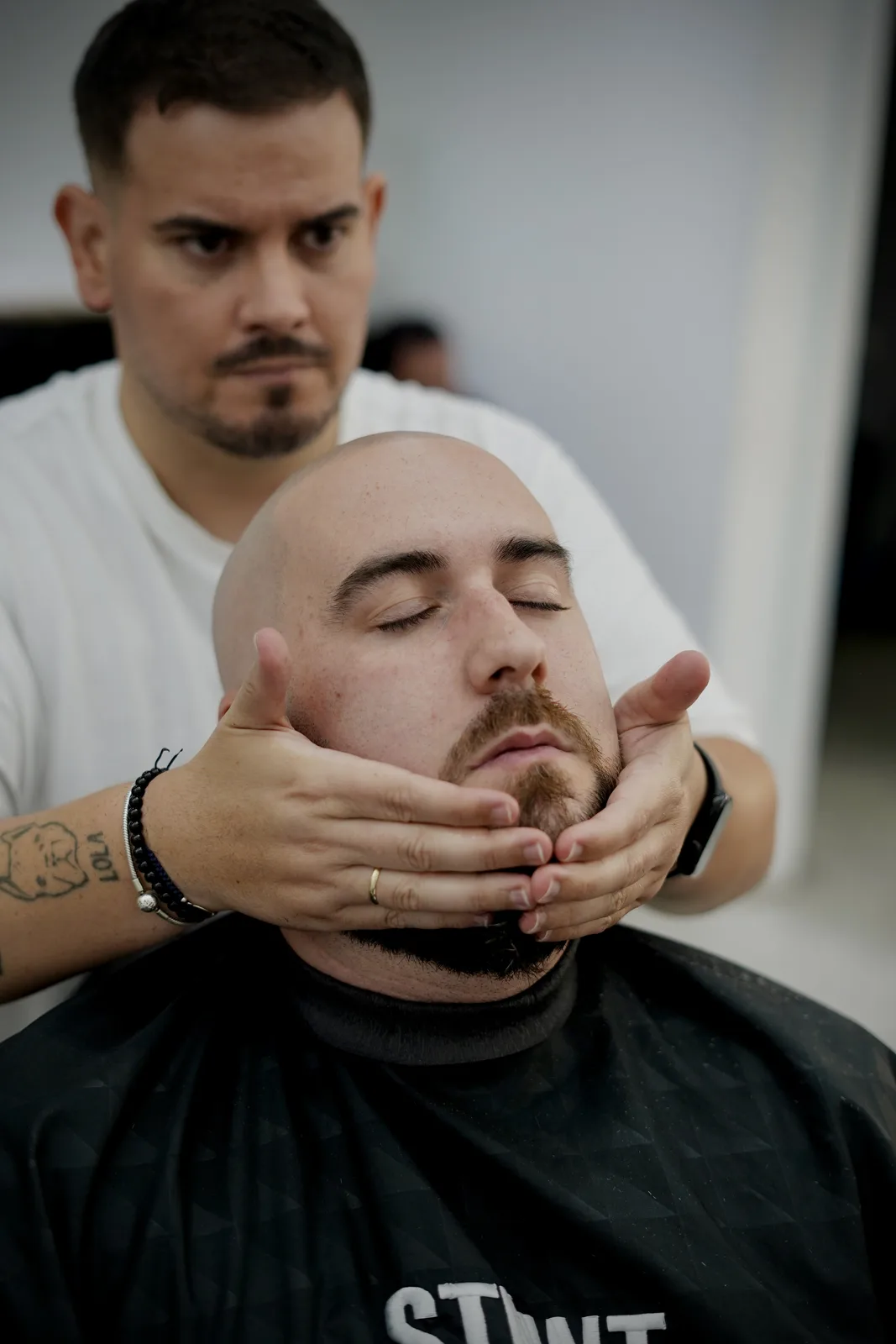 Arreglo de barba con masaje facial en Barber Legend